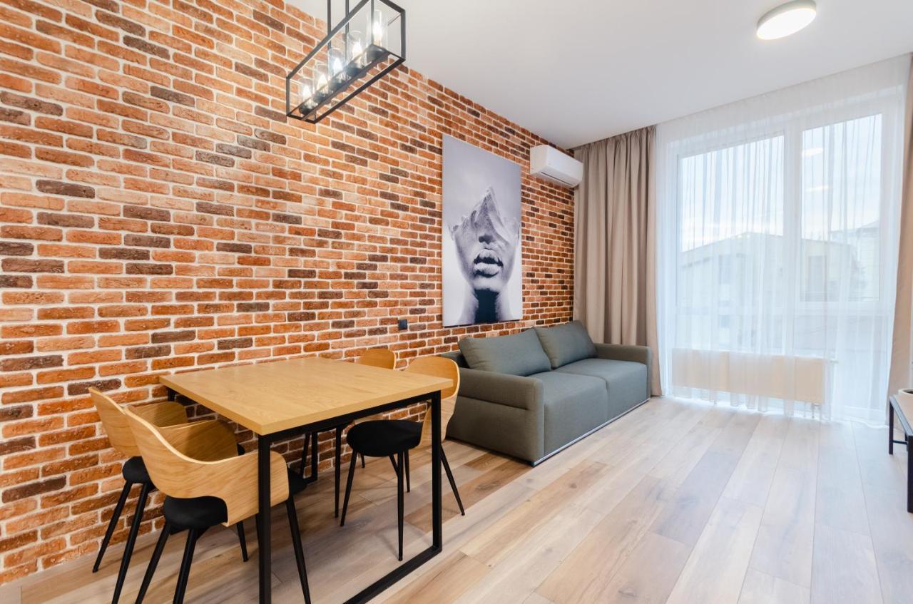 Petrovdom 160-161-166-3A-3B-131A-104A In Beautiful Apartments In Rc "Yaroslaviv Grad" Kyiv Exterior photo
